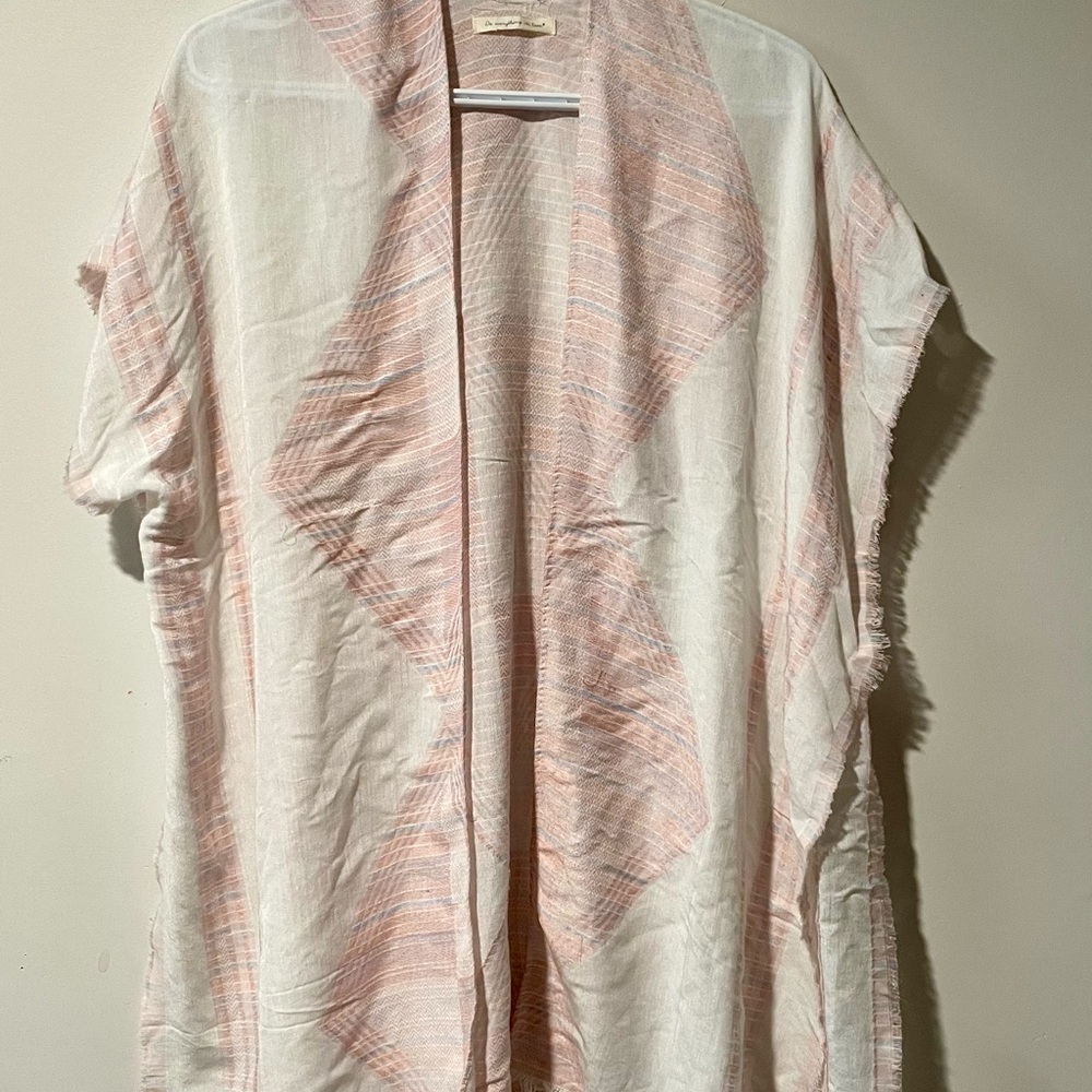 Do Everything in Love Pink and White Kimono
